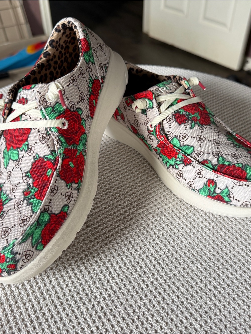 Ariat Floral Canvas Sneakers in Red & Green - Picture 3 of 4